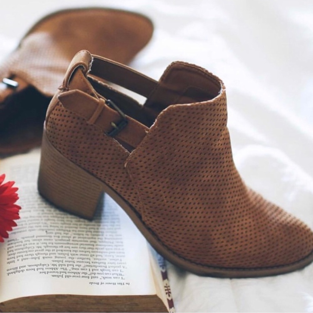 Qupid Tan Cutout style ankle booties
